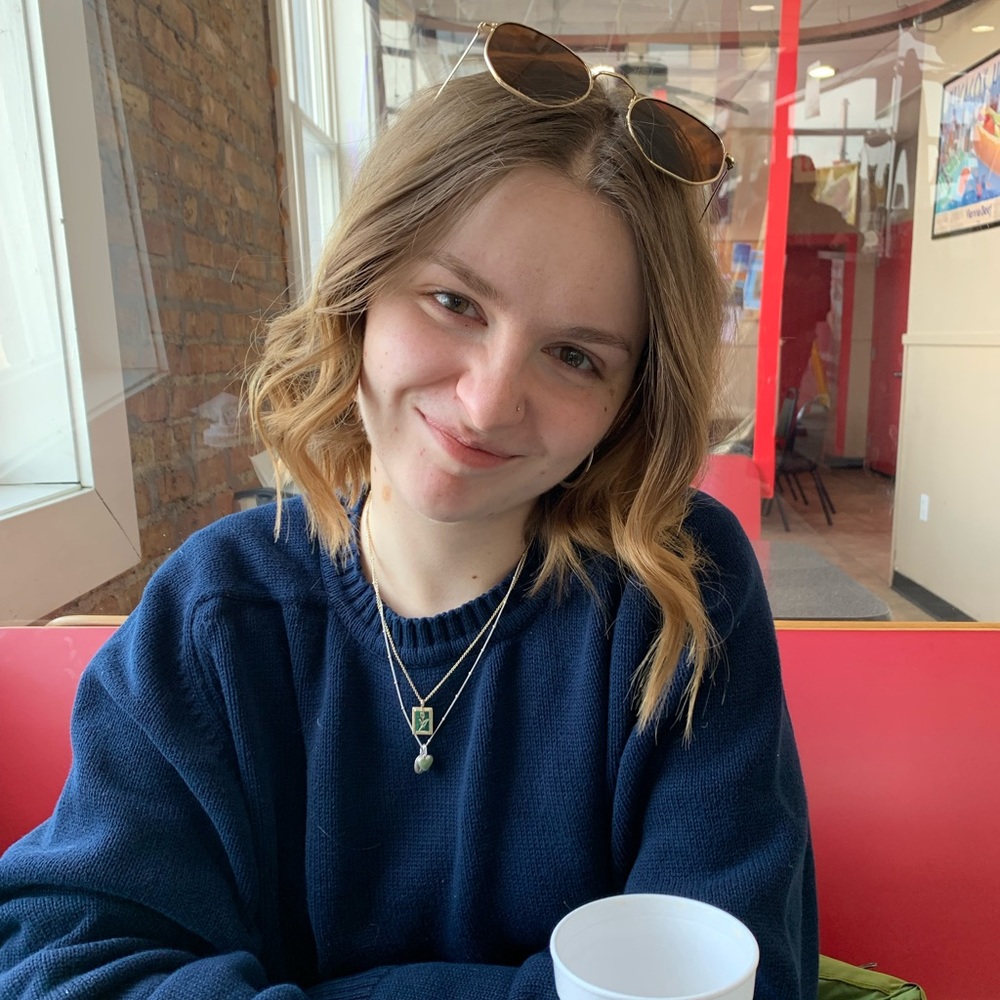 Meet your Posher, Claire